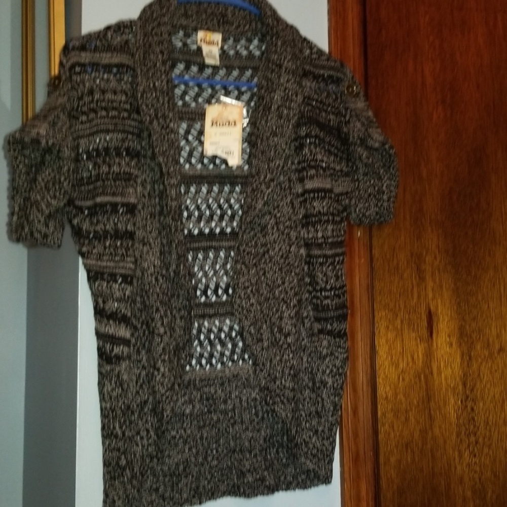 MUDD sweater shrug